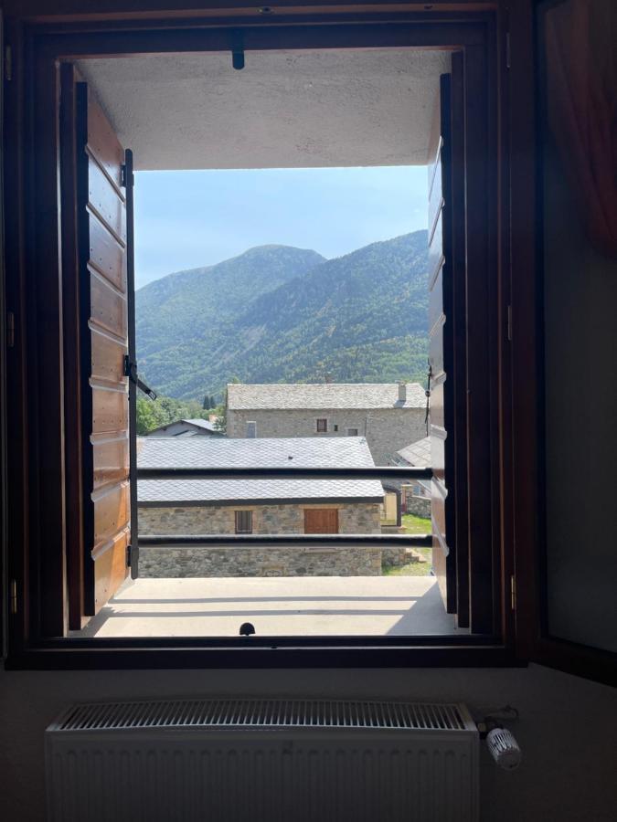 Отель Le Campcardos Porta Экстерьер фото
